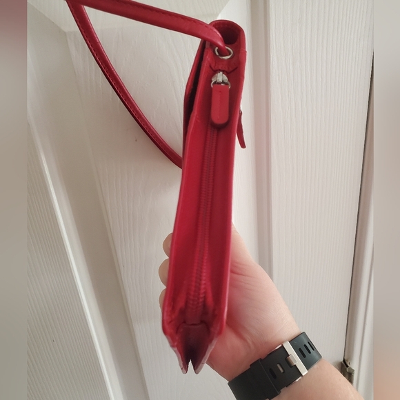 NWT ILI New York Red Leather Crossbody Bag Organizer on a string - Picture 8 of 12